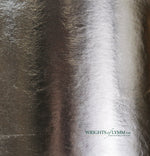 A booklet of Superior Manetti Italian Palladium Transfer Gold Leaf which contains 25 leaves. For use in gilding, monumental works, restoration and and art.